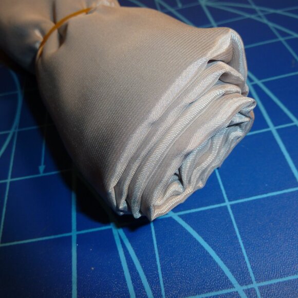 Satin fabric, shiny, plain gray with a darker gray reverse side - Picture 3 of 3